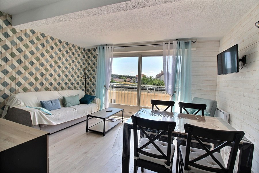 /picture/helios/116215201/JEANGAURIE 25/0_2025-12-21CET00h00-13.jpg